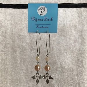 Bijoux Luck Silver Pearl Drop Earrings